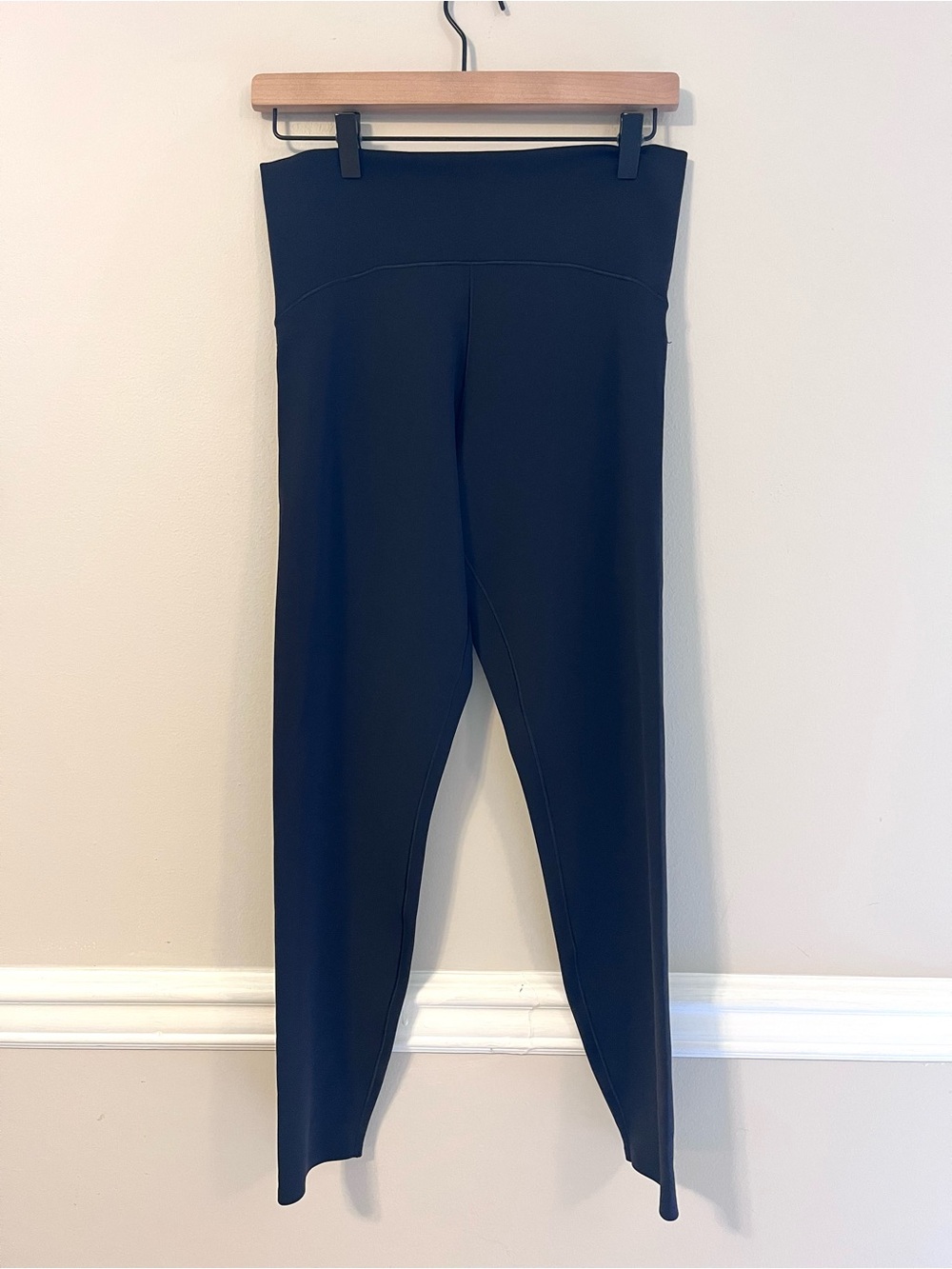 Offline by Aerie Women’s Real Luxe Street High-Rise 7/8 Leggings Size L Black